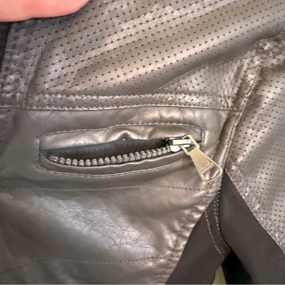 Urban Republic Kids Gray and Black faux leather Jacket youth size 7 hooded - Picture 9 of 9